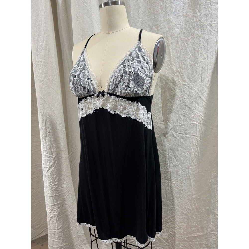 Victoria's Secret Black White Floral Lace Babydoll Chemise Lingerie Open Back L